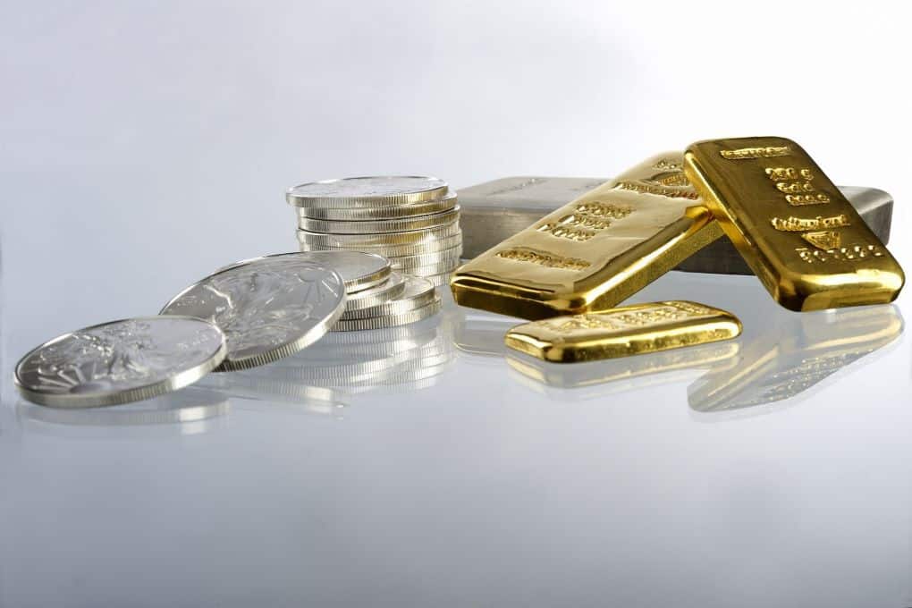 trade safe haven assets